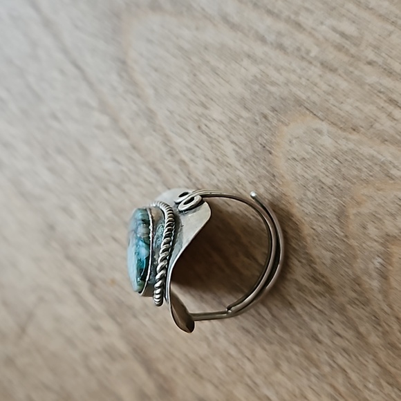 Turqoise Ring - Picture 4 of 7